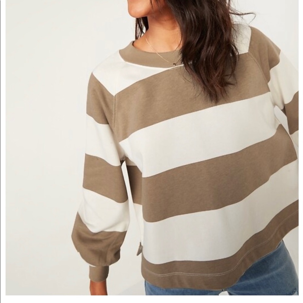 Women’s Large striped puffy sleeve sweatshirt